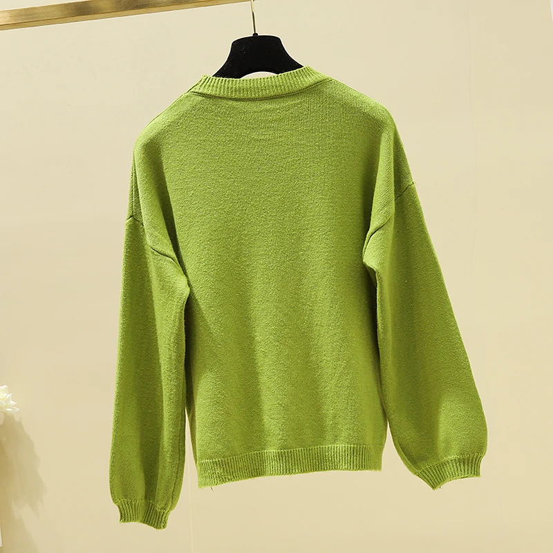 Свитер женский оверсайз оранжевого цвета с вышивкой на осень/зиму | Женская