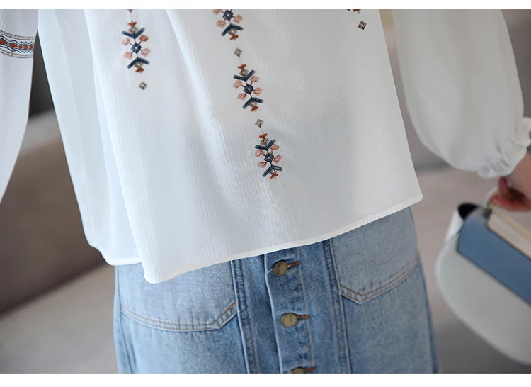 

New Spring Chiffon Women's Embroidery Feminine Shirts Casual Women Tops Chiffon Long Sleeves Fashion 2019 Blouses Shirt 902D7