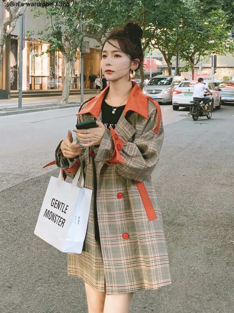 

Клетчатая ветровка для женщин среднего и длинная стильная маленькая и водонепроницаемая обувь на весну/осень с 2020 новые корейские свободны...