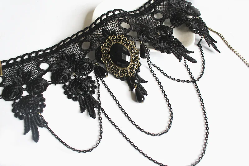 

100pcs / lot party queen gem wide neck Black Lace Necklace punk dress accessories fake collar