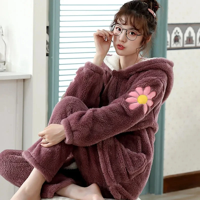 2021 Autumn Winter Long-Sleeved Coral Velvet Pajamas Women Winter Thick Sweet Cute  Ladies Home Service Suit Student Pijama