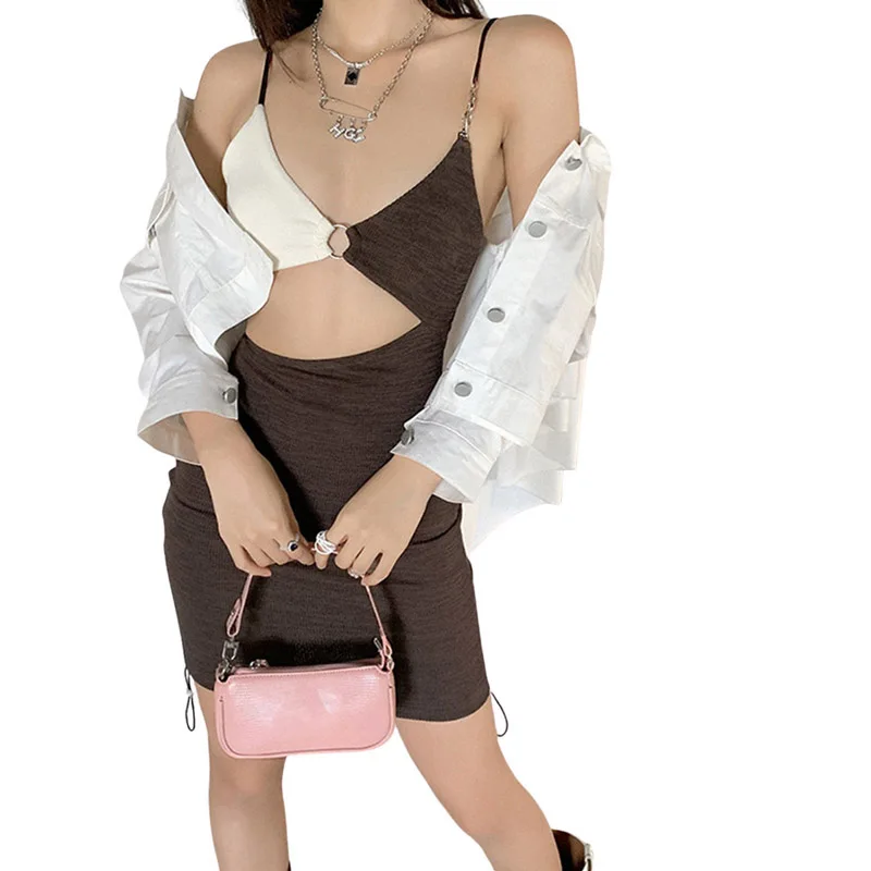 Женское платье карандаш без рукавов облегающее слинг составного кроя с V