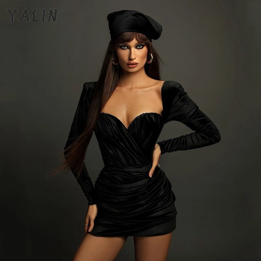 

YALIN Black Long Sleeve Cocktail Dresses Sweetheart Square Collar Homecoming Party Wear High Quality Velvet Vestido De Festa