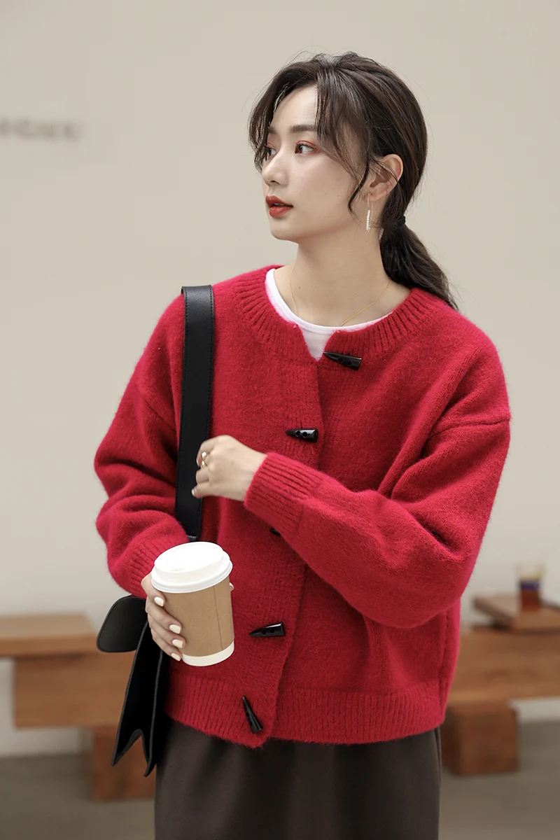 

ICHOIX 2020 Autumn And Winter Korean Version Women Thick Jacket College Style Soft Warm Cardigan Retro Horn Button Sweater