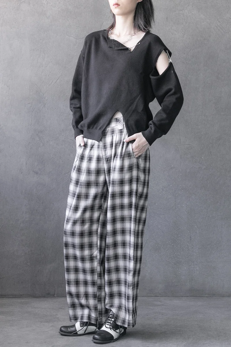 

2020 Autumn and Winter New Pullover Black Solid French Retro Loose Sweaters for Women