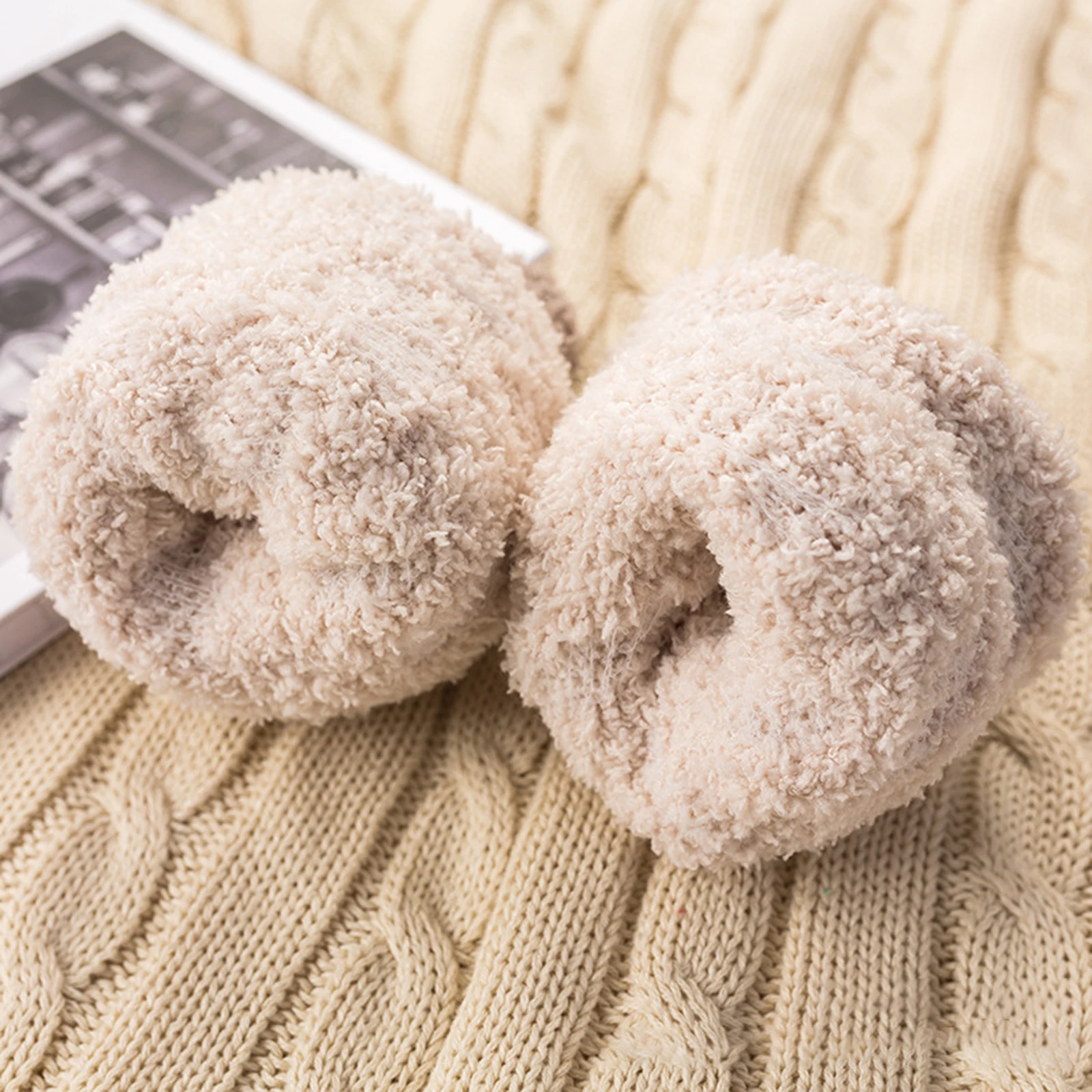 

Warm Lamb Wool Socks 2/4/10 Pairs Fleece Thickened Middle Tube Socks Women d88