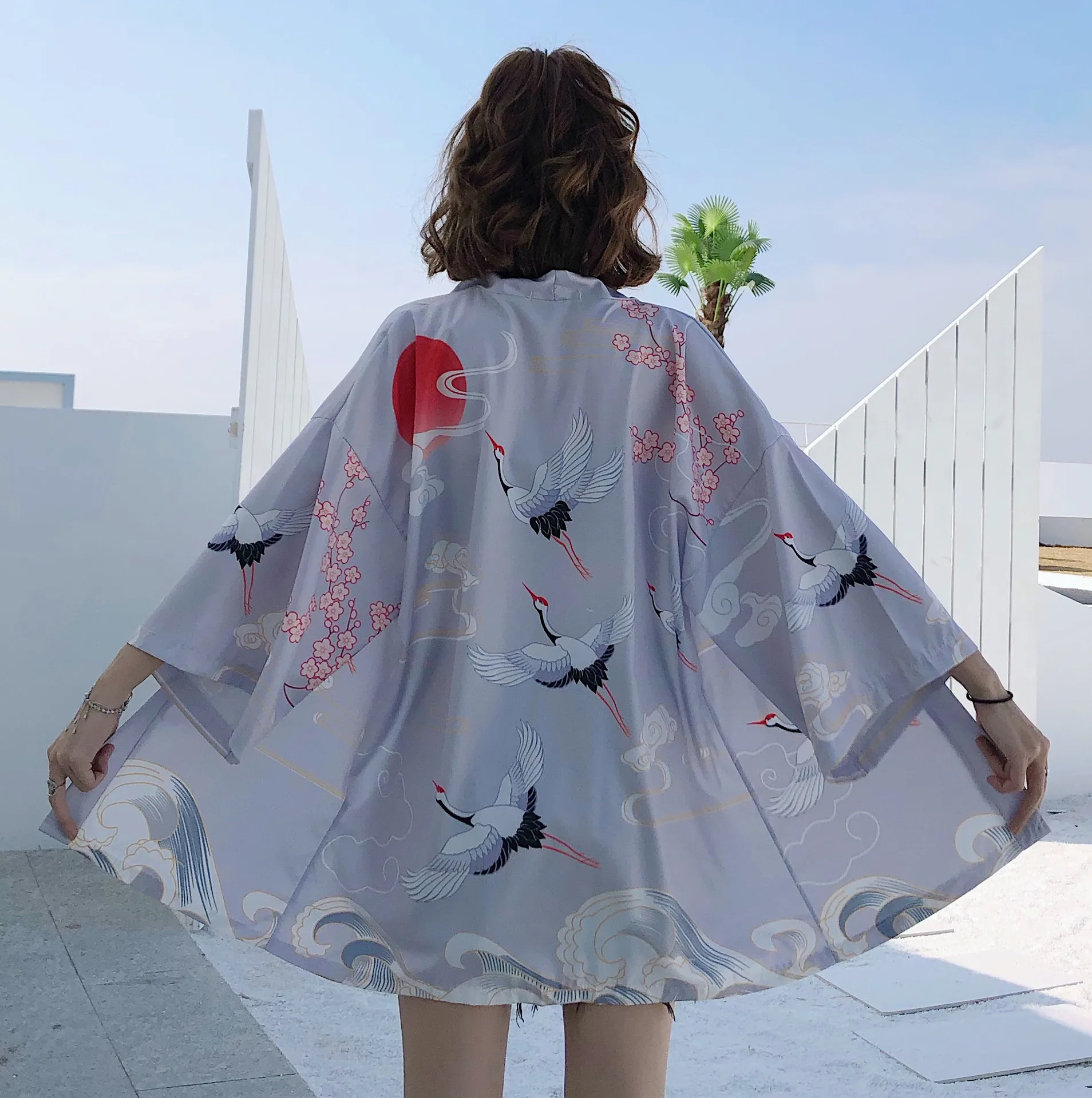

Vintage Aesthetic Women Japanese Traditional Style Kimono Cardigan Haori for Ladies Floral Blouse Shirt Yukata Summer Loose