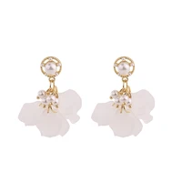 kroean style white petals earring with gold pearl accent stud trendy earrings for women new fashion dangle earrings jewelry