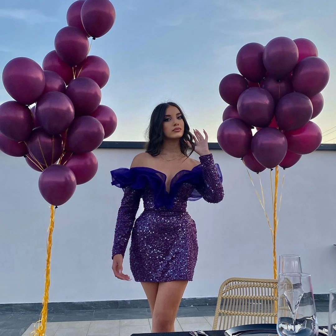 

Glitter Sexy Prom Dresses Off The Shoulder Long Sleeves Sequins Sparkly Short Mini Length Women Party Cocktail Gowns Custom Made