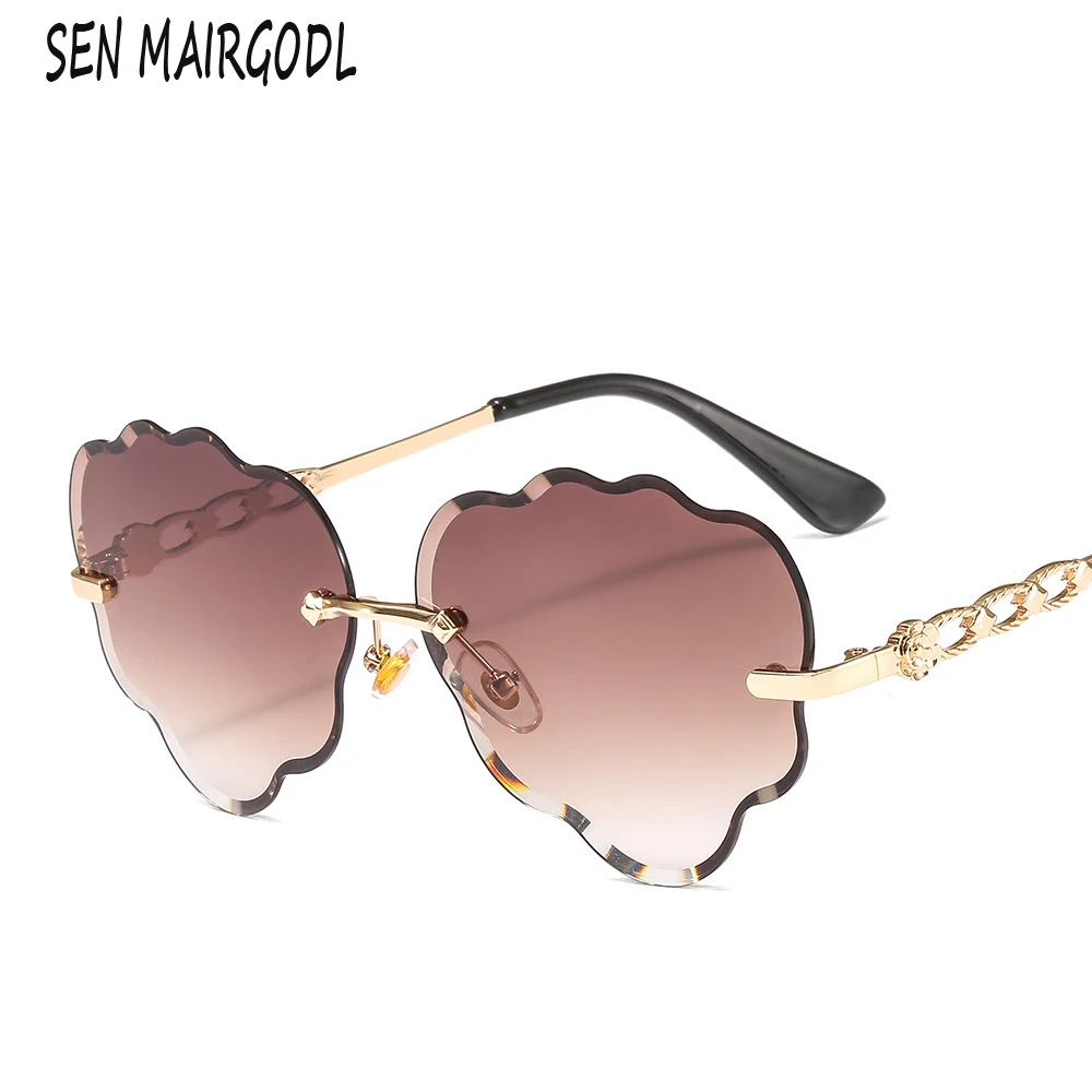 

Eyewear & Accessories