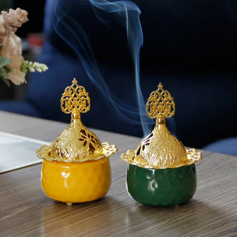 

Cute European Aromatherapy Furnace Home Decoration Tank Arabic Gold Metal Ceramic Combination Incense Oven Zen Decor