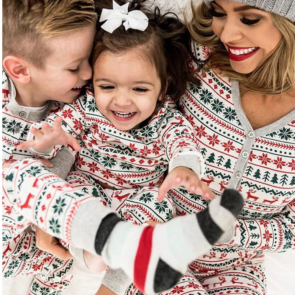 Новые рождественские пижамы для родителей и детей осенне зимняя женская одежда