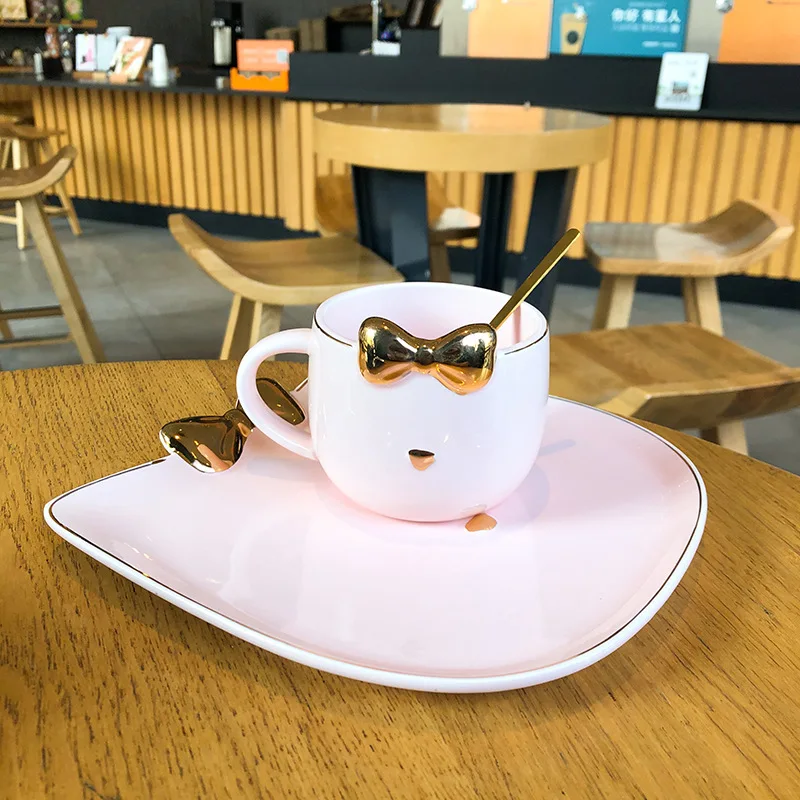 

High quality gold bow mug with dish Coffee Cups set,Include 1 TeaCup 1 Saucer 1 Spoon,Porcelain Mug For Afternoon tea set