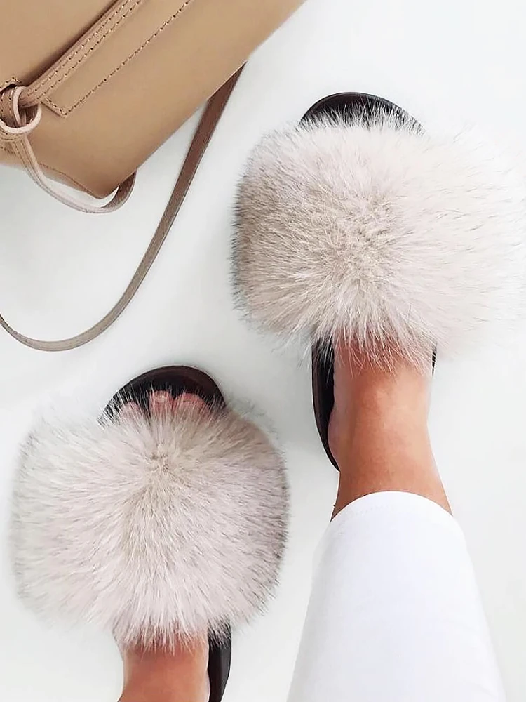 

Шлепанцы женские полупрозрачные, меховые сандалии на платформе, с бабочкой, сланцы, мягкая удобная обувь, цвета шампанского