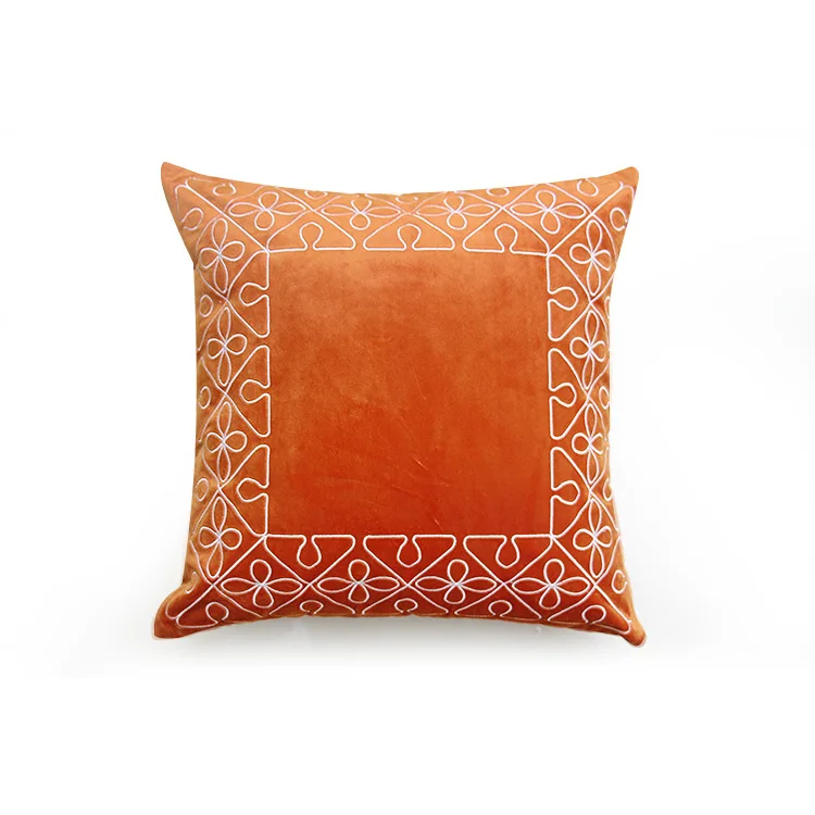 Роскошная вышитая наволочка для подушки в спальню гостиную диванную комнату