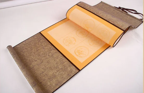 Античный как пустая плитка наполовину приготовленный свиток бумага Xuan для