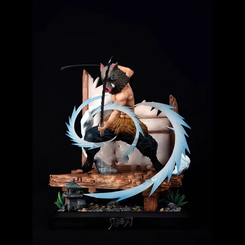 Goedkoop Demon Slayer Hashibira Inosuke Zuiping Yisuke Ghost Vernietiging Blade Gk Limited Standbeeld Hand Gemaakt Model Maat: 31Cm * 26Cm * 36Cm Q255
