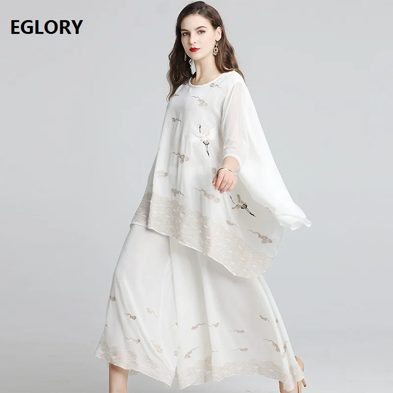 

Plus Size Clothing 2020 Spring Summer Fashion Suits & Sets Women Exquisite Embroidery Loose Tops Blouse+Wide Leg Pant Set Female