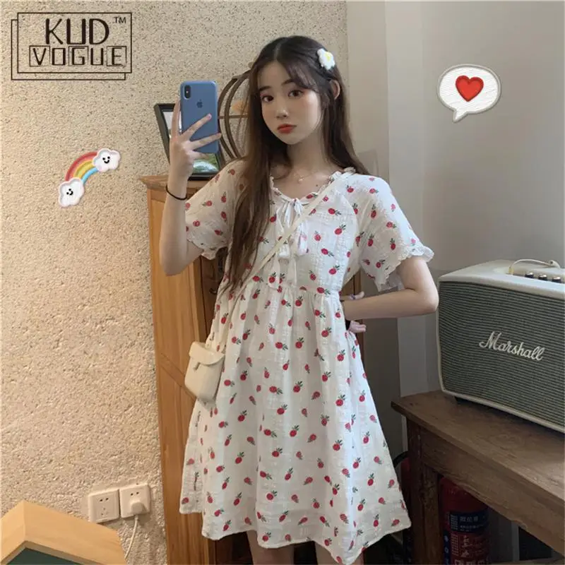 Женское короткое платье с принтом фруктов белое хлопковое большого размера