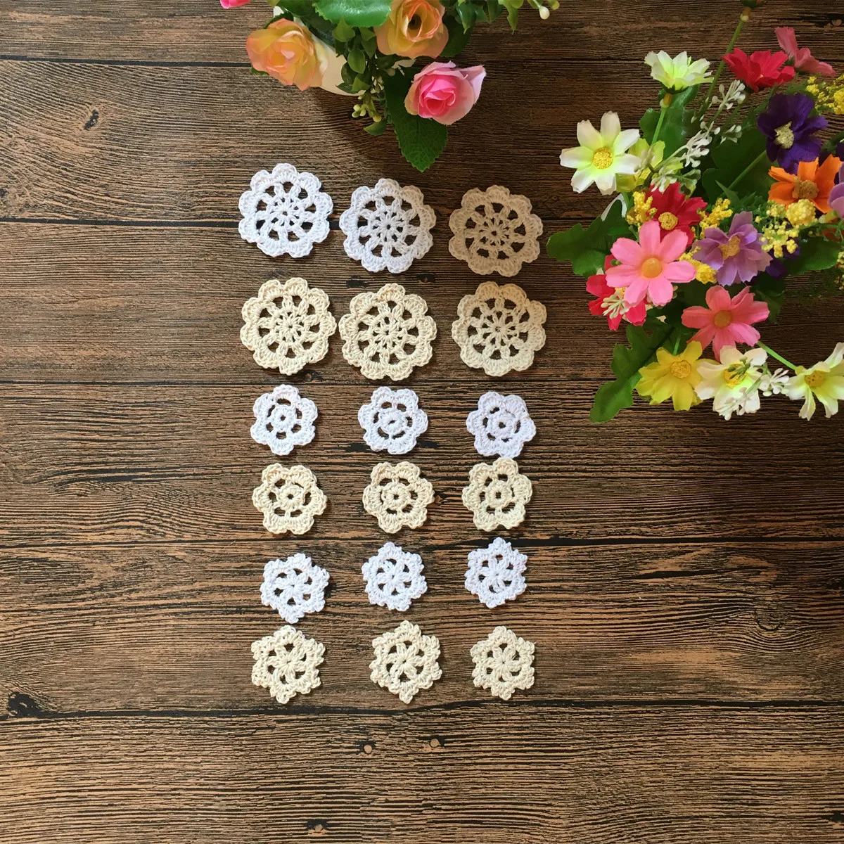 Супер Мини Doilies 18 шт. 100% хлопок ручной работы Вязание крючком коврик для чашки