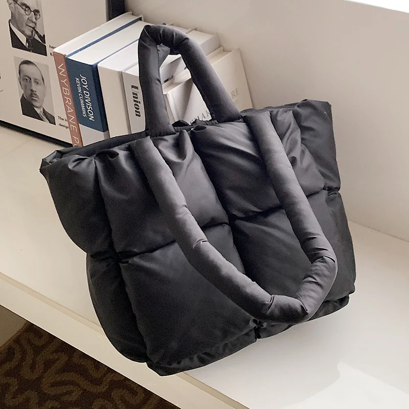 

High Capacity Winter Big Tote Padded Handbags Designer Women Shoulder Bags Side 2022 Hit Luxury Fashion Large Hand Bag Purses