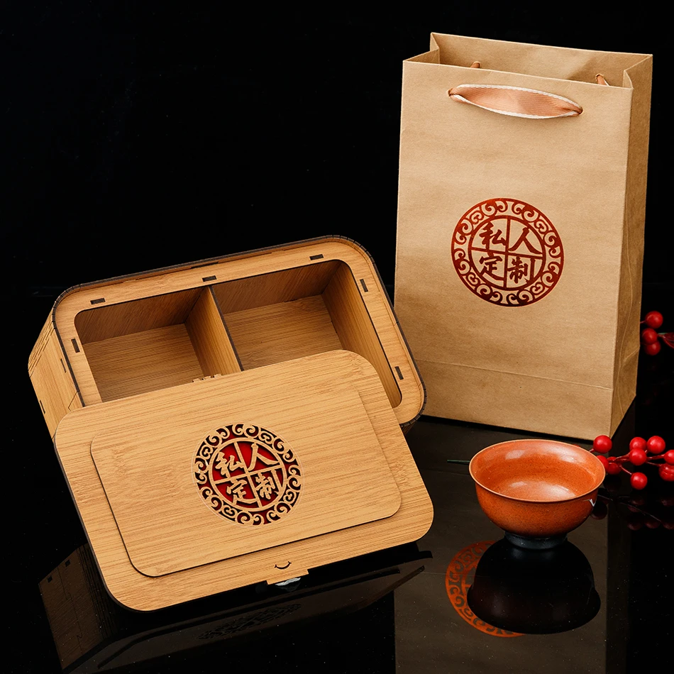 

Star 23.7X14.8X7.5cm Small Simple Style Iron Lock Wine Jewelry Packaging Gift Wooden Bamboo Box with PC Mirror