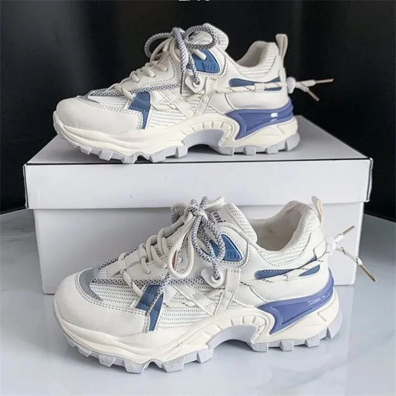 Женские кроссовки из ПУ кожи розовые на плоской вулканизированной подошве