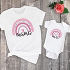 Комбинезон для мамы и ребенка 0-24 месяцев, хлопковая Одинаковая одежда для всей семьи, летняя Радужная футболка для мамы и мини, топы с милым принтом