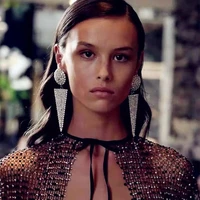 european and american latest fashion shining rhinestone womens round triangle pendant earrings model fashion show jewelry