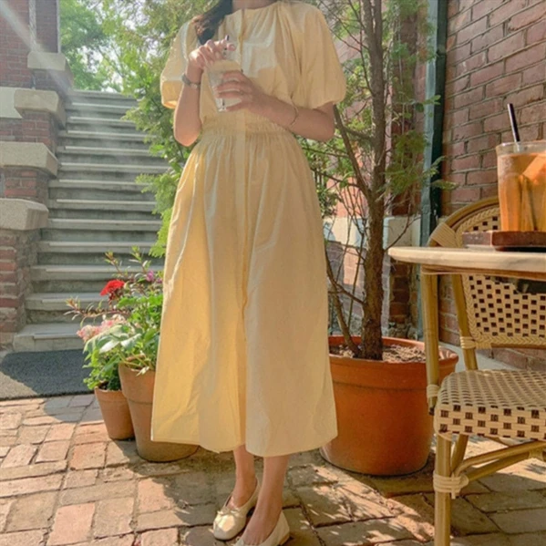 Корейское женское длинное летнее платье 2020 однобортное однотонное с коротким рукавом и эластичным поясом