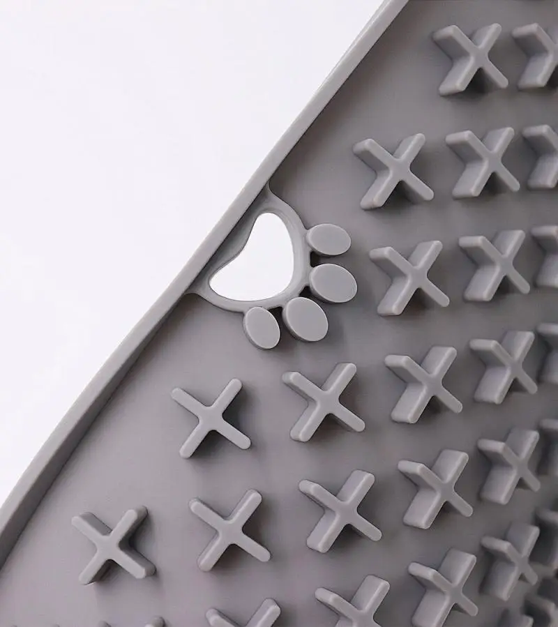 

Silicone Dog Feeder Lick Mat Cat Feeder Licking Pad For Dogs Cats Lickimat Dog Bath Buddy Slow Food Sucker Lick Pad Pet Supplies