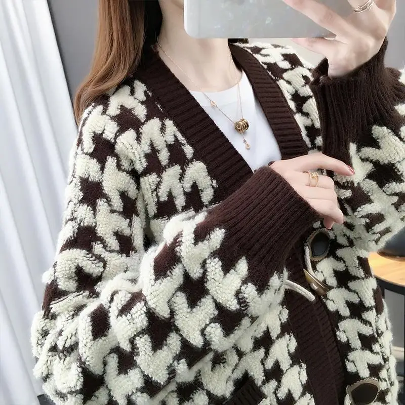 V образный вырез женское кнопка черный кардиган с узором гусиные лапки 2021 Свитер