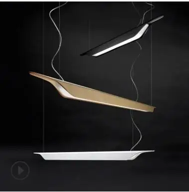 Итальянская гостиная ресторан кафе обеденный стол параллельная полоса