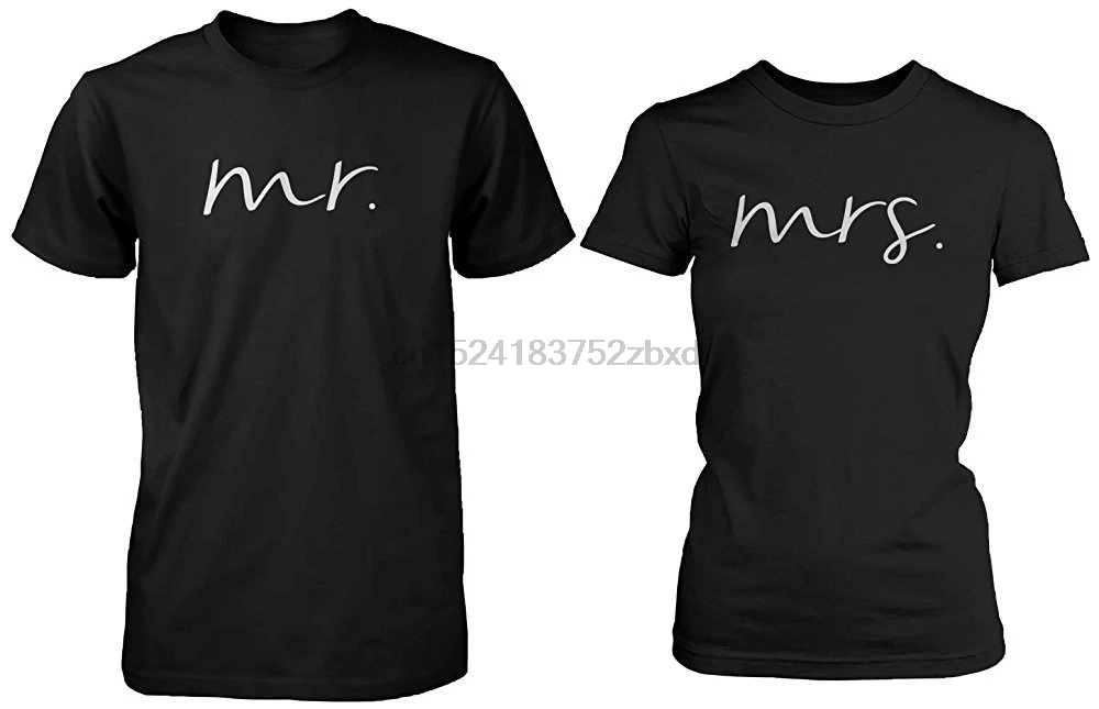 

Matching Couple Shirts - Mr and Mrs Cursive Writing Black Cotton T-shirt Set