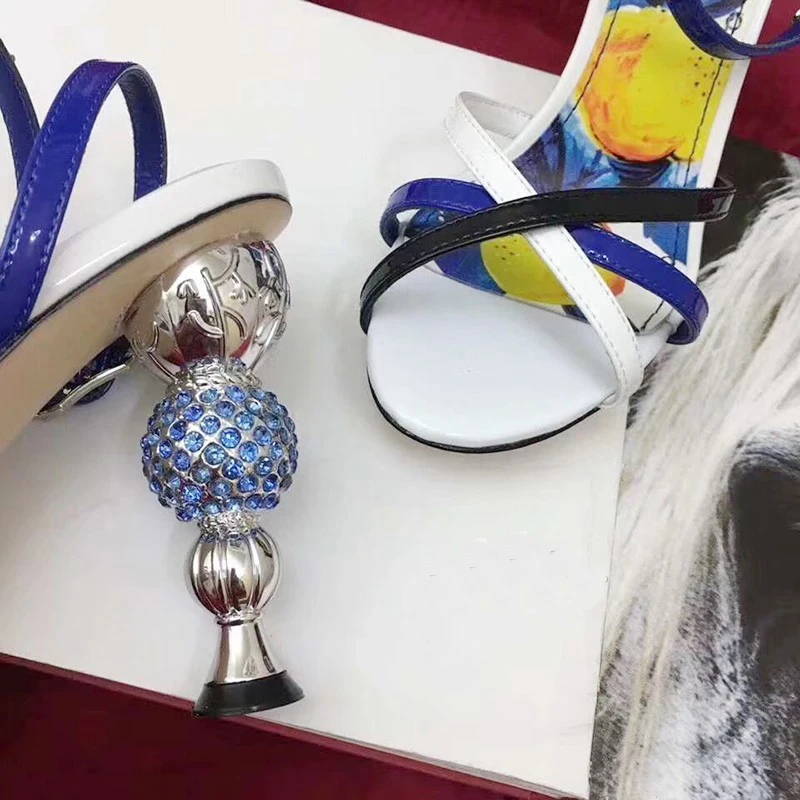 Женская обувь на высоком каблуке с открытым носком и кристаллами|Боссоножки