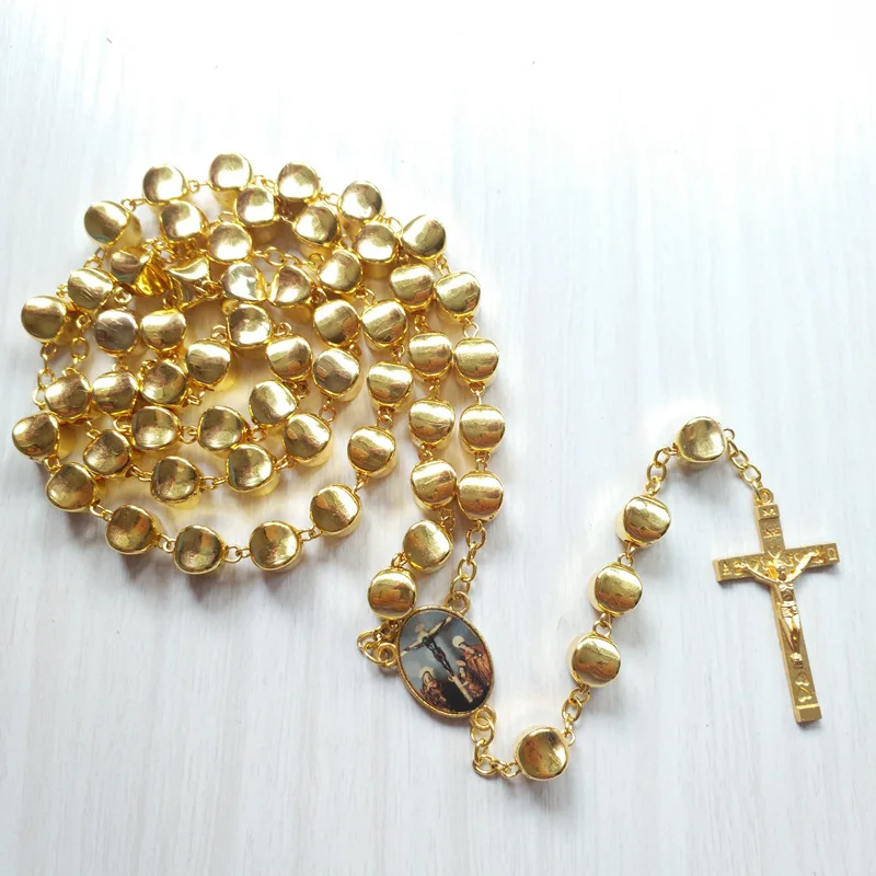 QIGO новый дизайн длинные золотые акриловые бусы ожерелье с розам крест Иисус