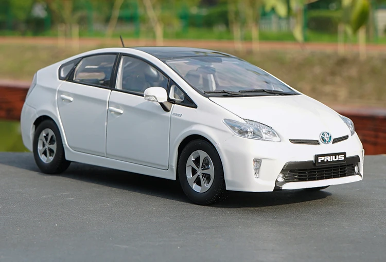 1:18 высокое тщательное TOYOTA PRIUS Гибридный сплав модель автомобиля статические металлические модельные автомобили с оригинальной коробкой