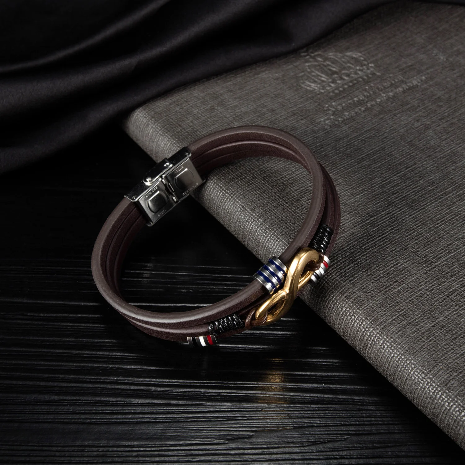 

Hand Decorated Brown Steel Leather Bracelet Men's Infinity 8-shaped Leather Bracelet