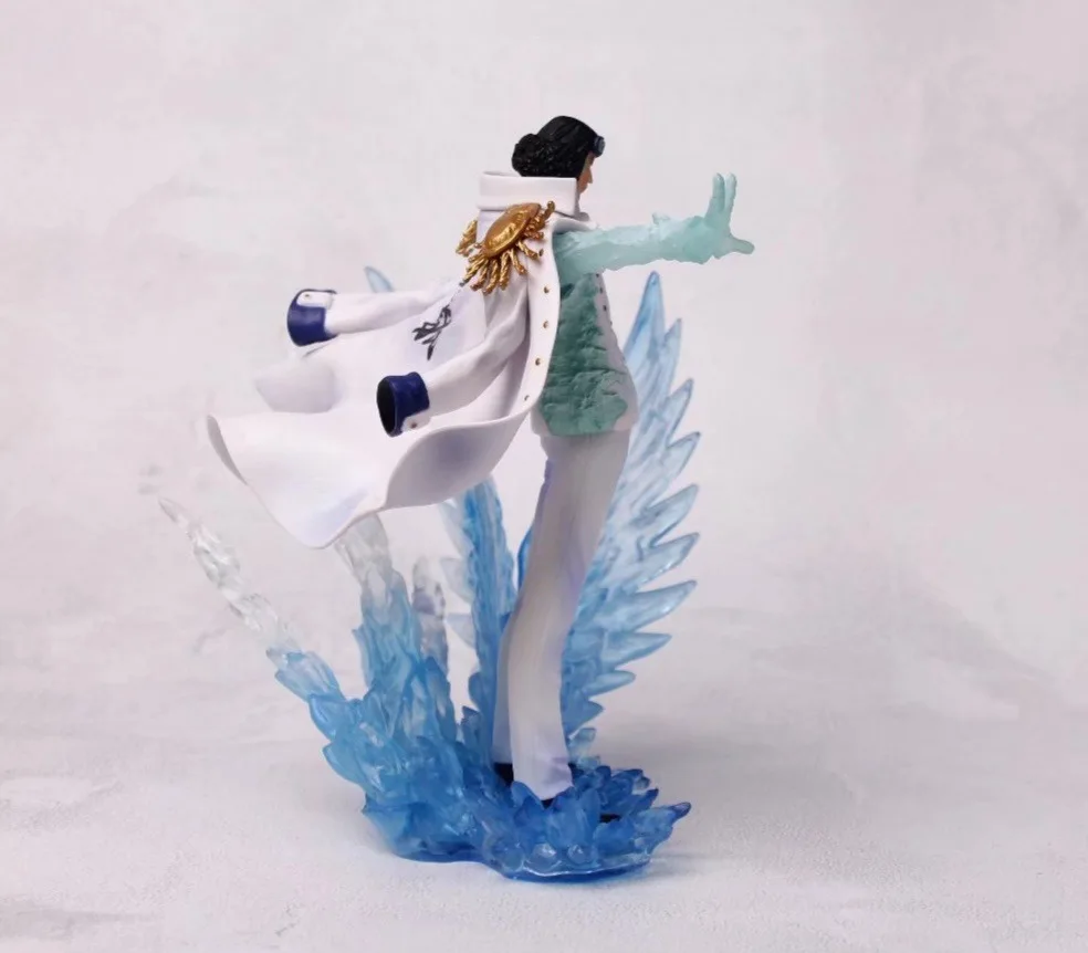 Супербоевая модель Kuzan Aokiji фотография диаметром 20 см |