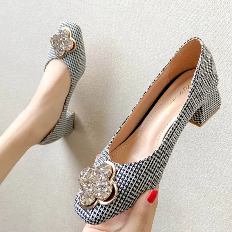 2020 в Корейском стиле женские без рукавов клеточку ткани с украшением виде