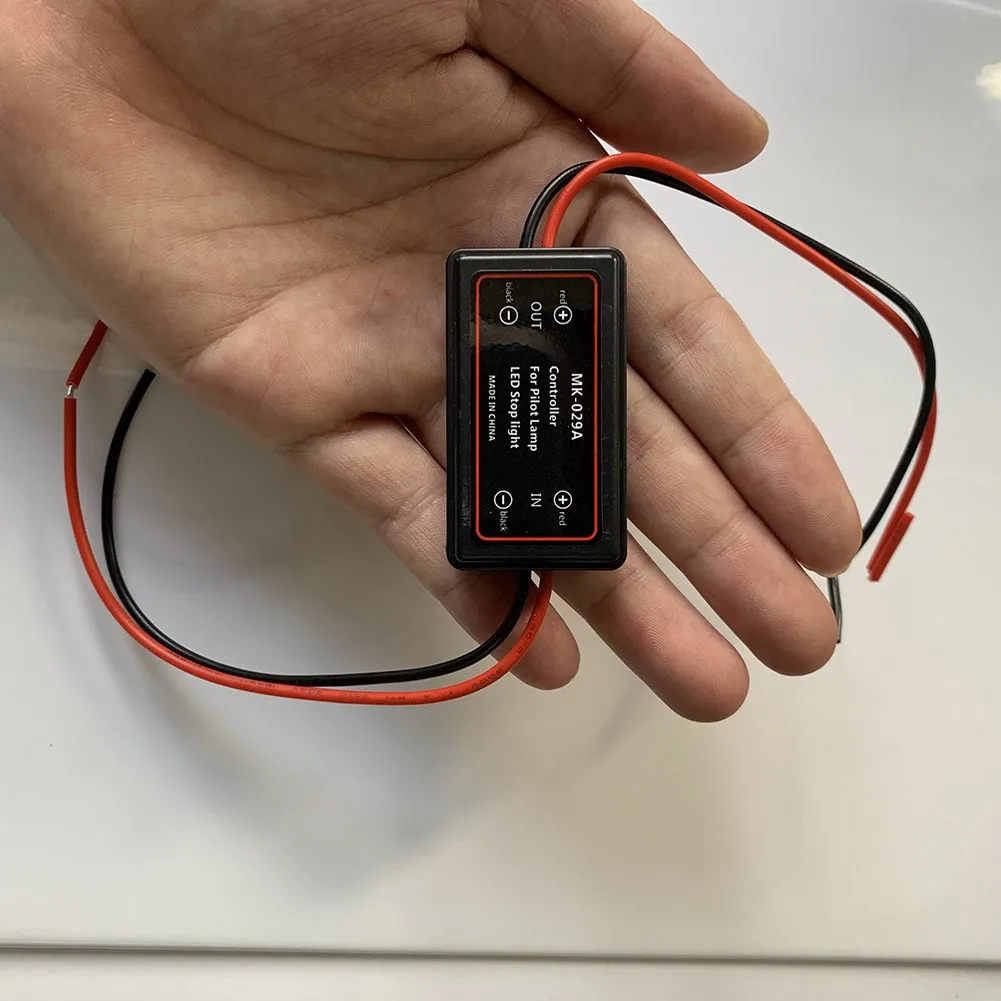 

-Контроллер стосветильник 40 ℃ ~ + 80 ℃ 10A 12V-30V
