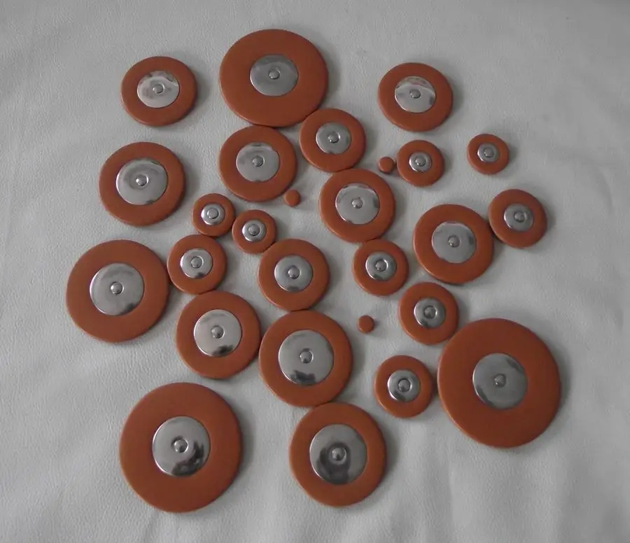 

Отличный баритон колодки для саксофона хороший материал