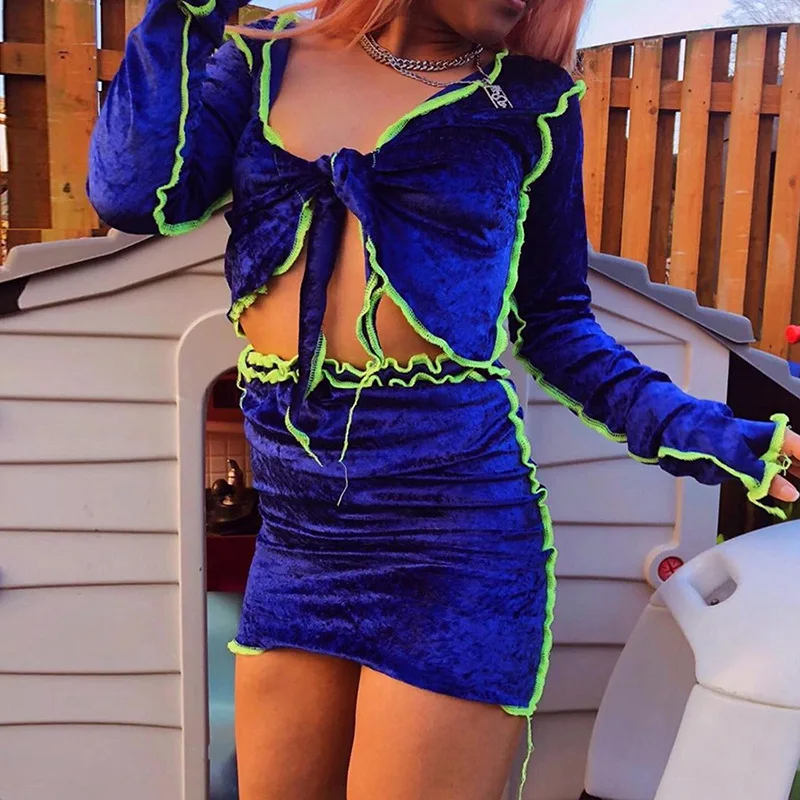 Осенний женский укороченный топ с v образным вырезом на шнуровке длинным рукавом