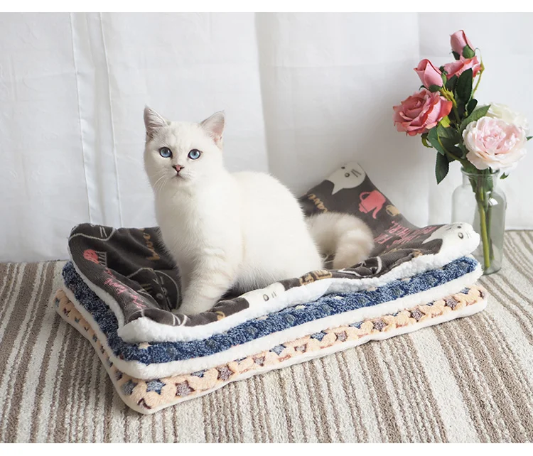 

Plush Universal Cotton Cat Bed Cushion Lovely Accessories Cat Furniture Products Pet Beds Cama Para Gato Pet Supplies EK50MW