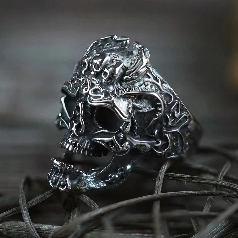 

Boutique EYHIMD Men's 316L Stainless Steel Skull Dragon Ring Punk Motorcycle Finger Ring Skeleton Men's Jewelry