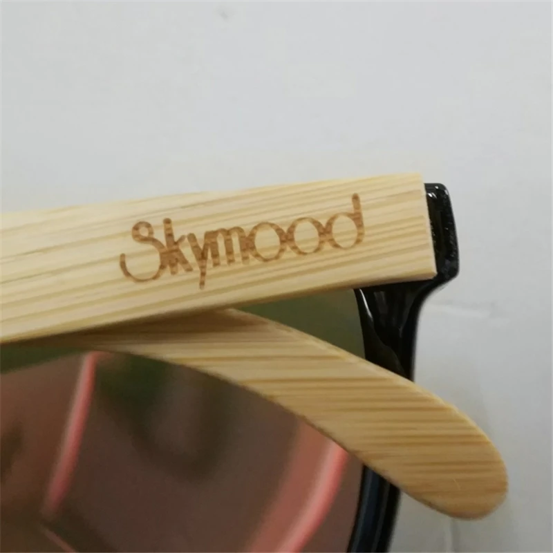 Ежемесячное членство личность Креативный дизайн логотип выгравированное