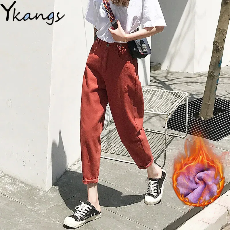 

Зимние Бархатные теплые свободные шаровары женские джинсы карамельных цветов шаровары 2020 дикие эластичные джинсовые брюки-карандаш с высо...