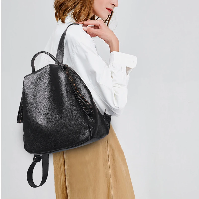 

iPinee 100% Genuine Leather Daily Casual Backpack For Women Classic Black Student's Schoolbag Black Lady Knapsack High Quality