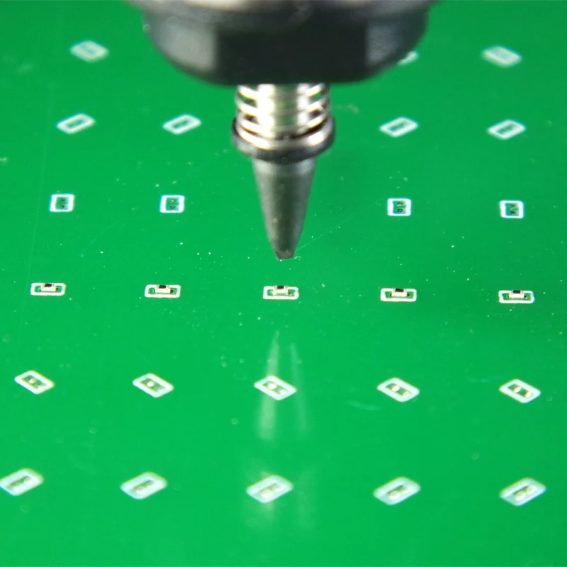 Автоматическая линия сборки светодиодного оборудования HW-T4SG-50F PNP с 50 податчиками и 6 камерами солнечной системы крепления.