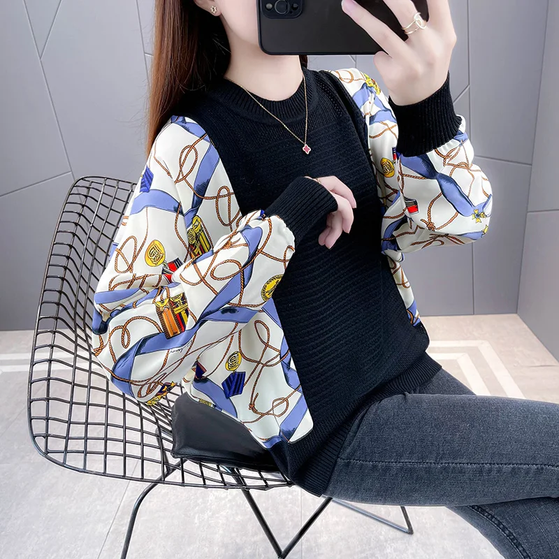 

Printing hollow out the bat sleeve knit a female in 2021 the new fall chiffon stitching ms thin sweater loose money